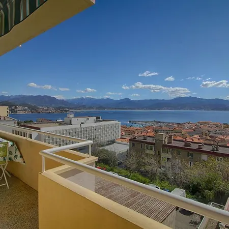 Ajaccio-appartement Centre Ville F3-olivetto Lägenhet